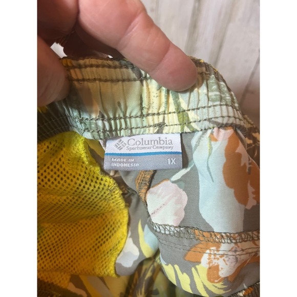 Columbia Mens XL swim trunks court dark green floral print - Picture 3 of 4